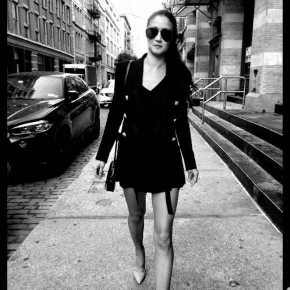 Meet your Posher, Dalhia - Picture 2 of 8